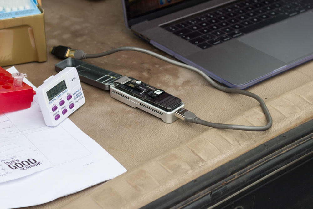 In-field, real time genotyping of wheat yellow rust using the <a href="https://nanoporetech.com/products/minion">MinION sequencer</a>